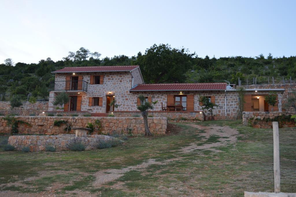Villa Mara - Secluded House With Breathtaking View- Seline, Starigrad Paklenica Exteriör bild